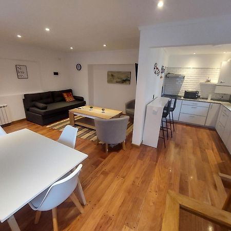 Casa Laura Bariloche Apartment ภายนอก รูปภาพ